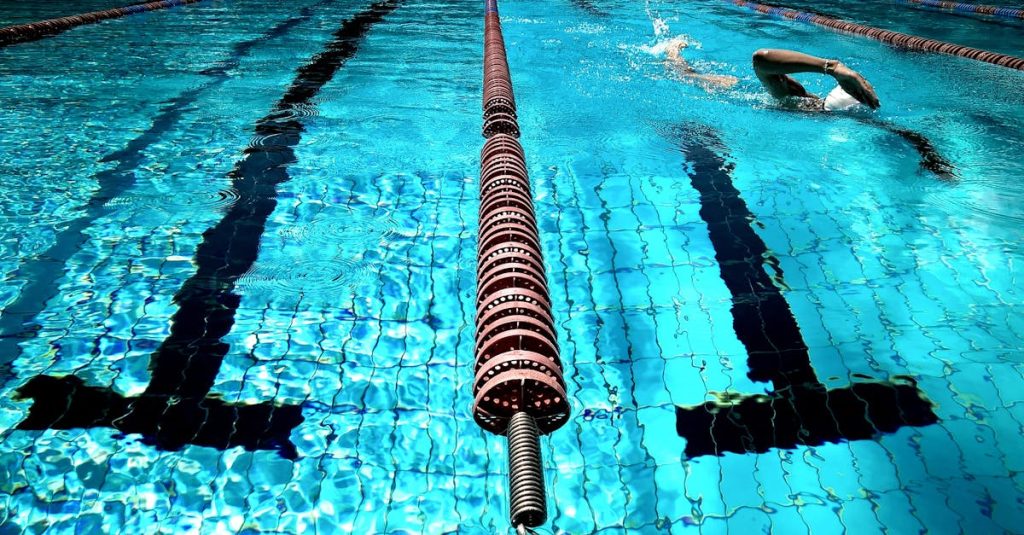 découvrez l'importance de la surface de votre piscine pour garantir un confort optimal et une expérience aquatique inégalée. apprenez comment choisir la taille et le revêtement adaptés à vos besoins et à votre espace extérieur.