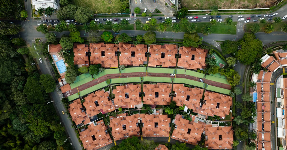 découvrez l'art de la construction de piscines sur mesure ! transformez votre jardin en un havre de paix avec notre expertise en design et en aménagement. profitez de conseils professionnels pour réaliser le projet de vos rêves.