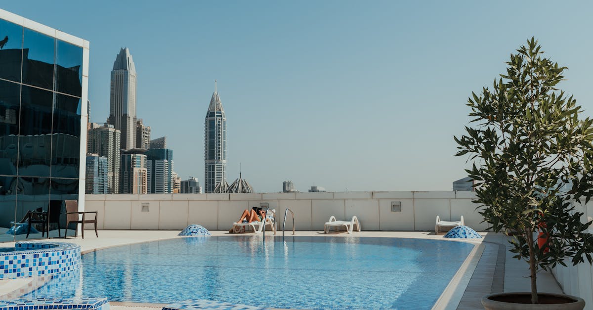 découvrez les dernières tendances en matière de construction de piscines en 2023. explorez les designs innovants, les matériaux durables et les technologies de pointe qui transforment l'expérience de la baignade. préparez-vous à inspirer votre prochain projet aquatique!