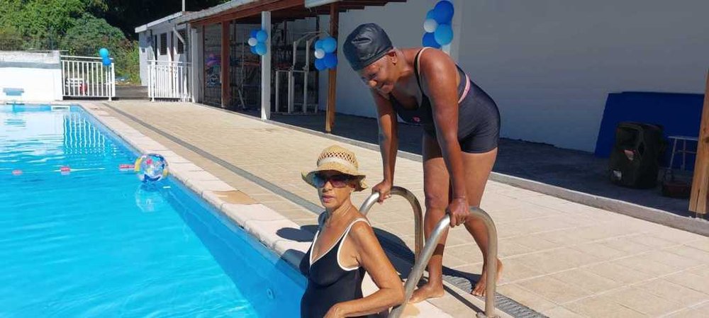 Ketty et Francine ont bien profité de cette « piscine-party » organisée par le CCAS de Trois-Rivières.